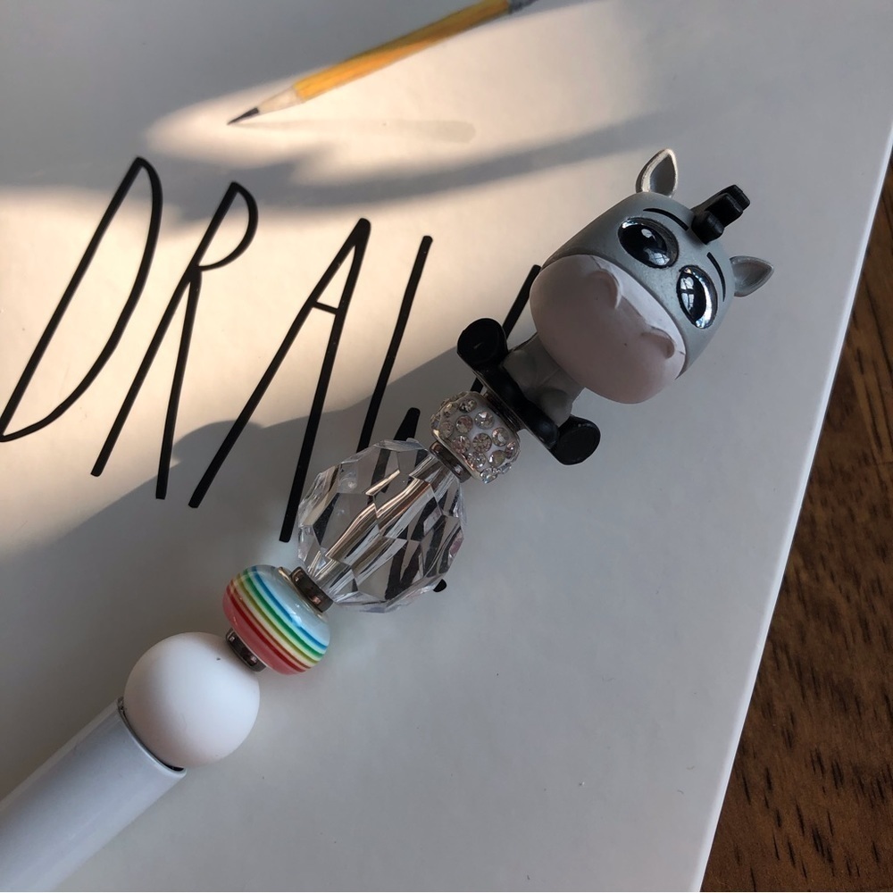 Disney Doorables: Toy Story: Woody’s Round Up: Bullseye handmade beaded pen